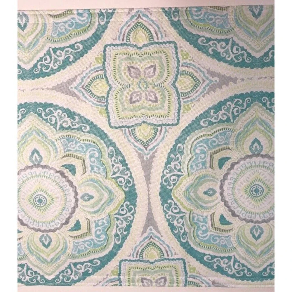 Summer Fun teal medallion